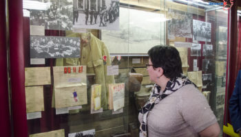 Эльмира Хаймурзина ознакомилась с выставочным залом филиала Музея Победы